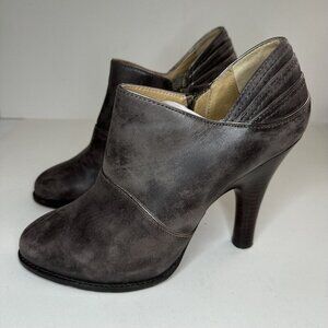 🤎 Frye 9.5 Valerie Piping Ankle Heel Bootie Butter Soft Leather Brown Neutral